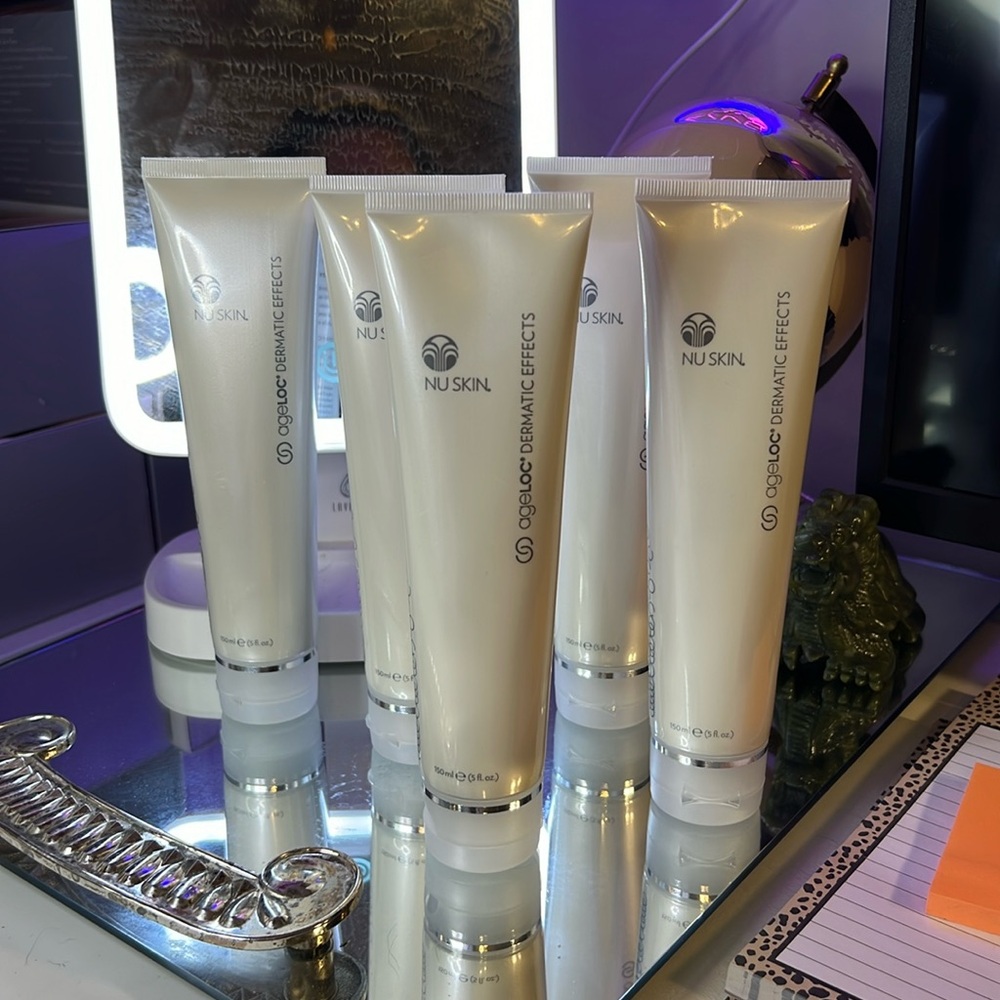 1 TUBE! AgeLOC Dermatic Effects